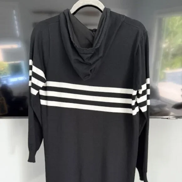 Celine Cashmere Blend Lightweight Sweater Dress With hood - Picture 2 of 7